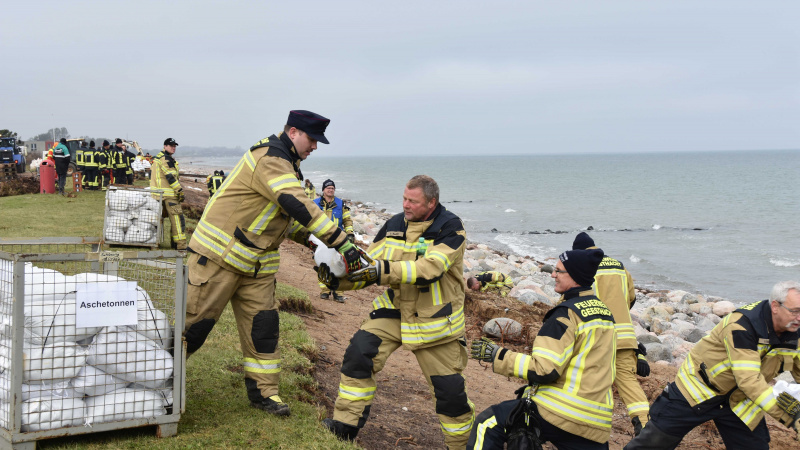 Großartige Unterstützung - 175 Helfer an der Ostseeküste im Einsatz