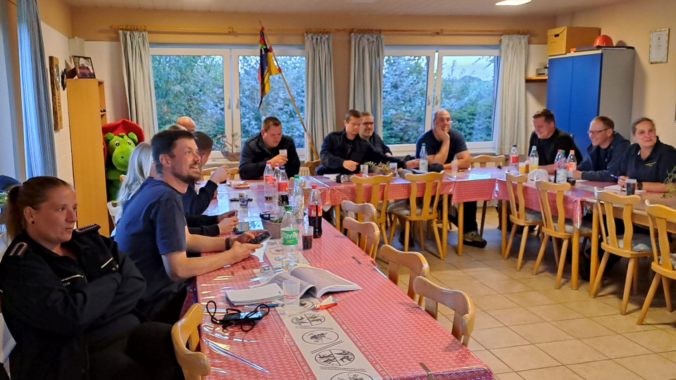 Truppführerausbildung 2026  der Feuerwehren des Amtes Arensharde in Hollingstedt gestartet